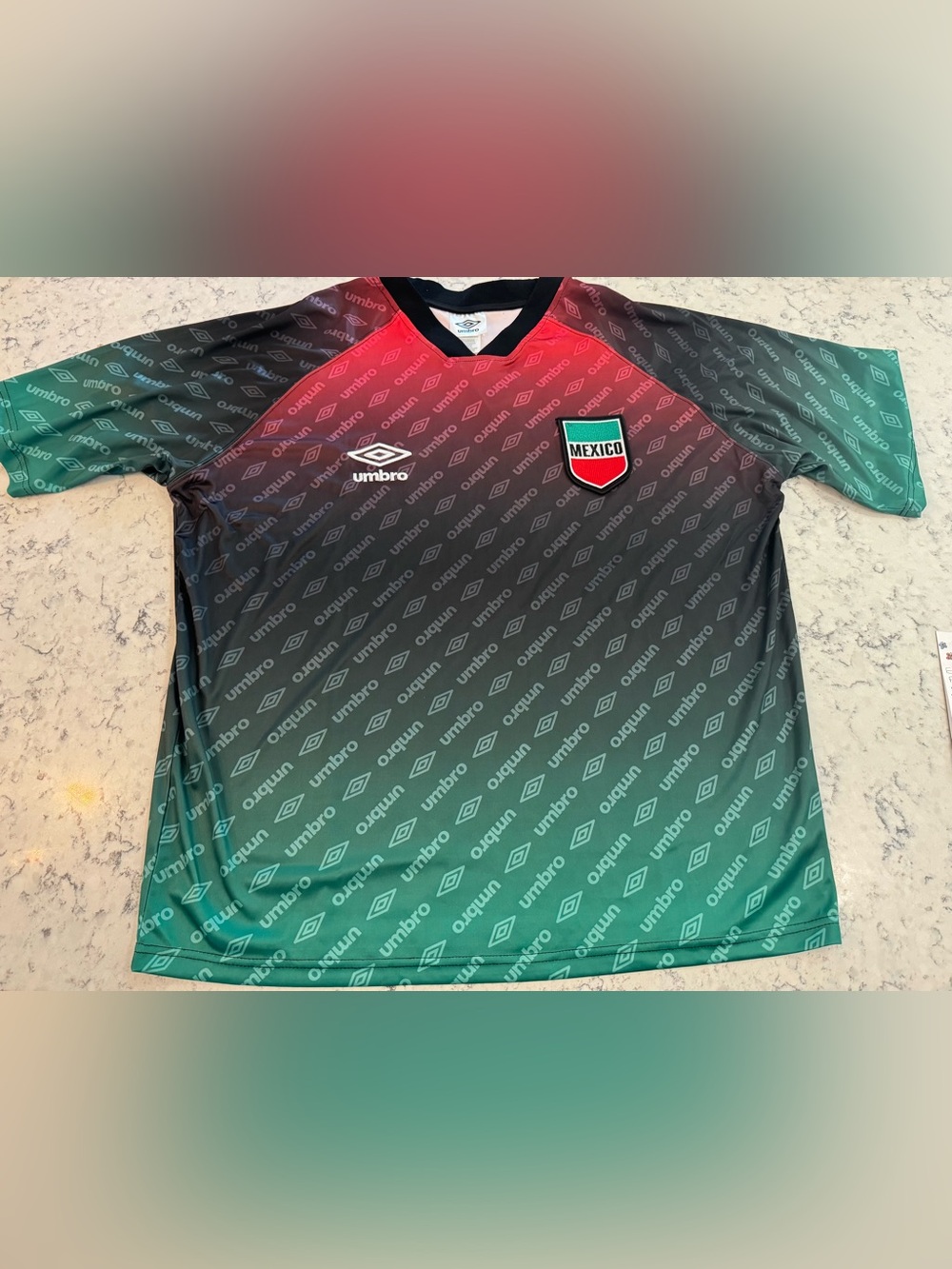 UMBRO Mexico National Soccer Team Jersey 
Oversized Style Size Men’s M Unisex